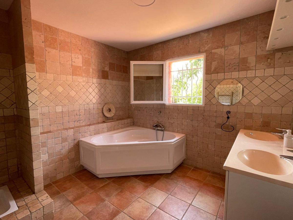 Fantastic Pool Villa 900M To The Beach; With Extravagant Big Garden サント・マキシム エクステリア 写真
